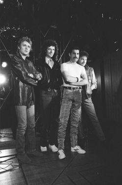 QUEEN PICTURE
