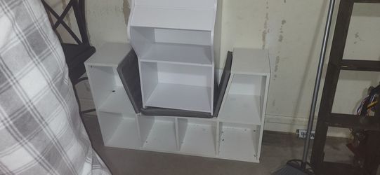 Kids book shelf with seating