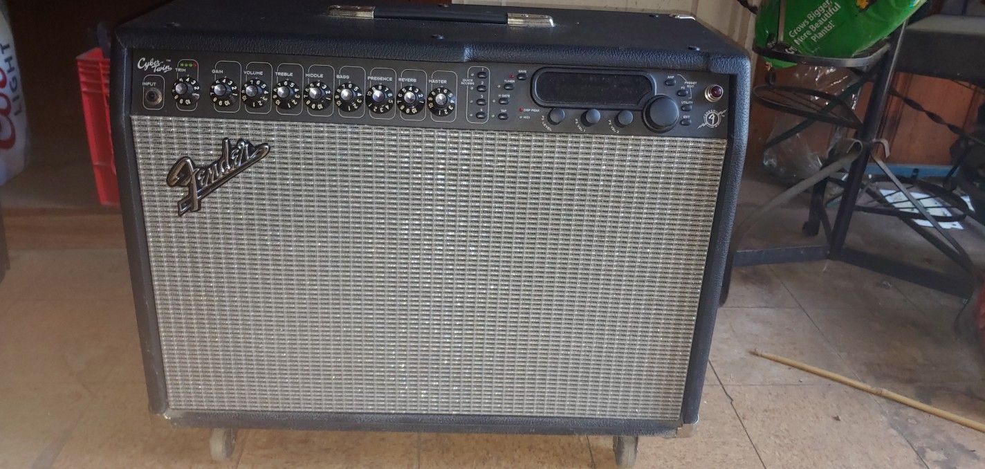 Fender Cyber Twin Guitar Amp With Foot Pedal And Soft Case.