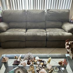 Reclining Couch And Love Seat Set