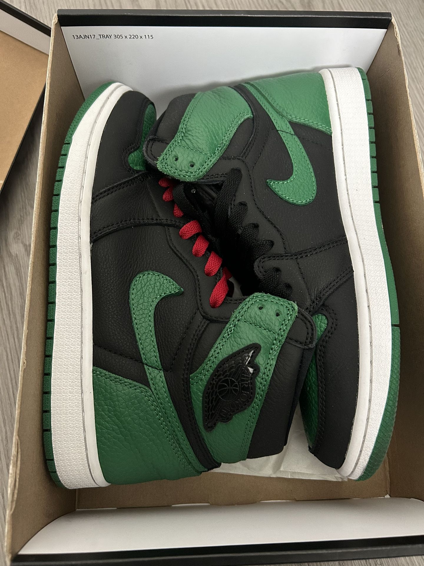 Jordan 1 Retro Pine Green Black