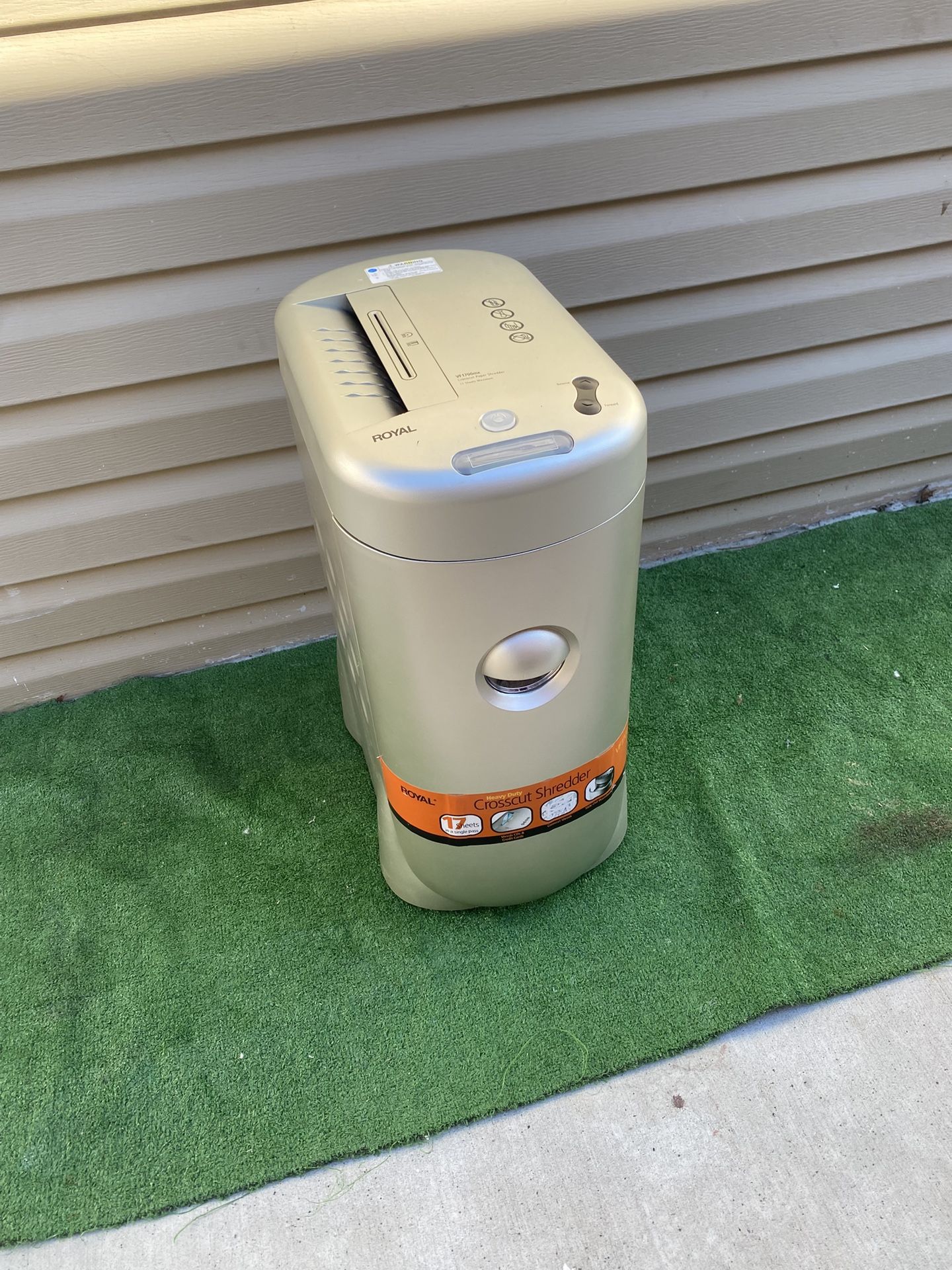 Royal Paper Shredder