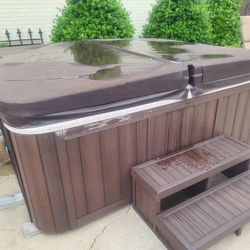 Hot Tub by Sundance Spa's
