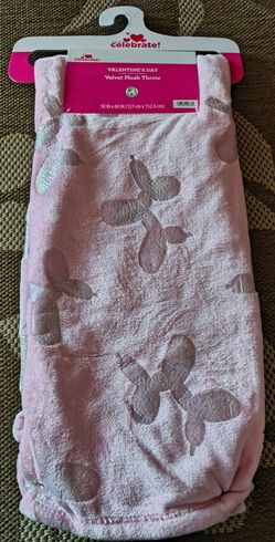 Balloon dog blanket