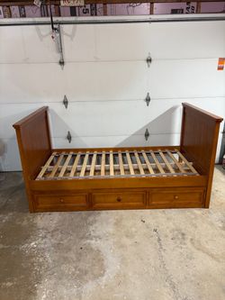 Twin Daybed Frame with 3 Storage Drawers