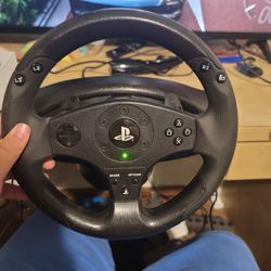 Ps4/5 and pc Steering wheel.