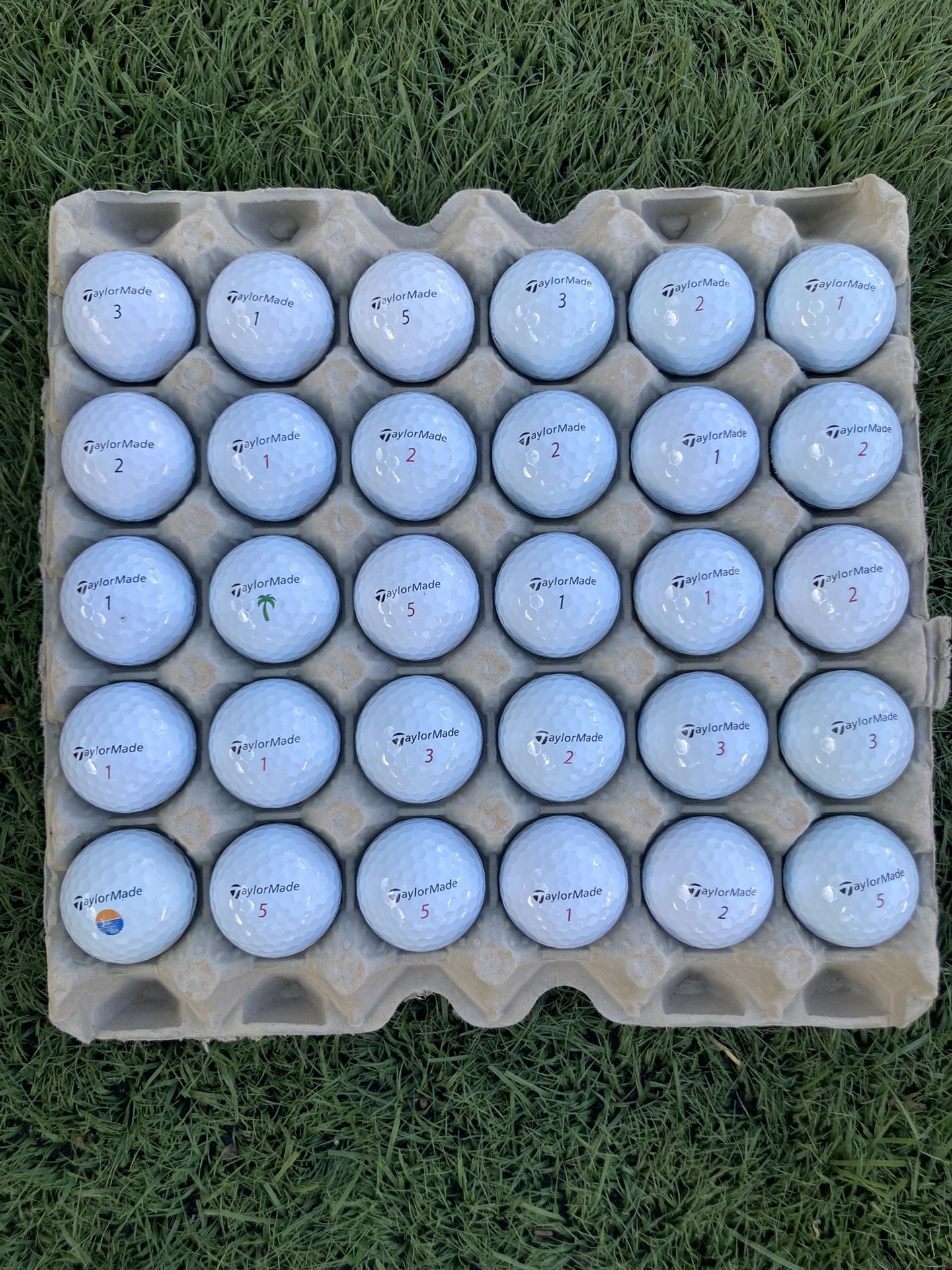 30 Golf ⛳️ Balls Taylor Made Tp5