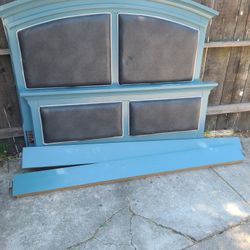 Queen Sized Bed Frame 🛌 