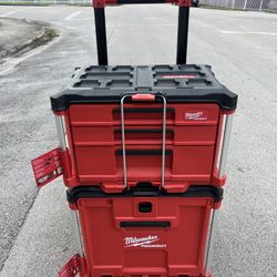 Milwaukee rolling pack out drawer system