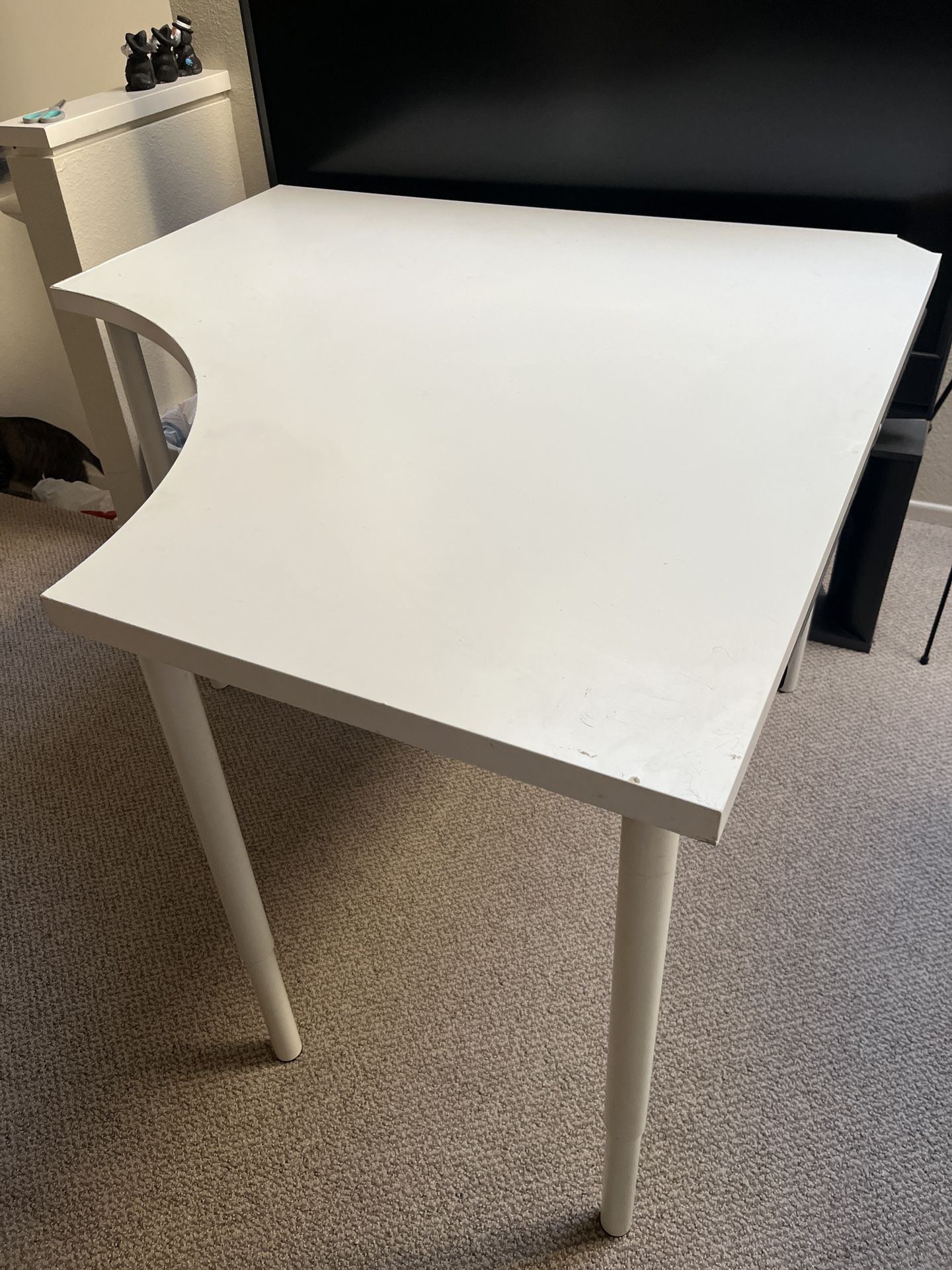 Free IKEA Desk Table, White 