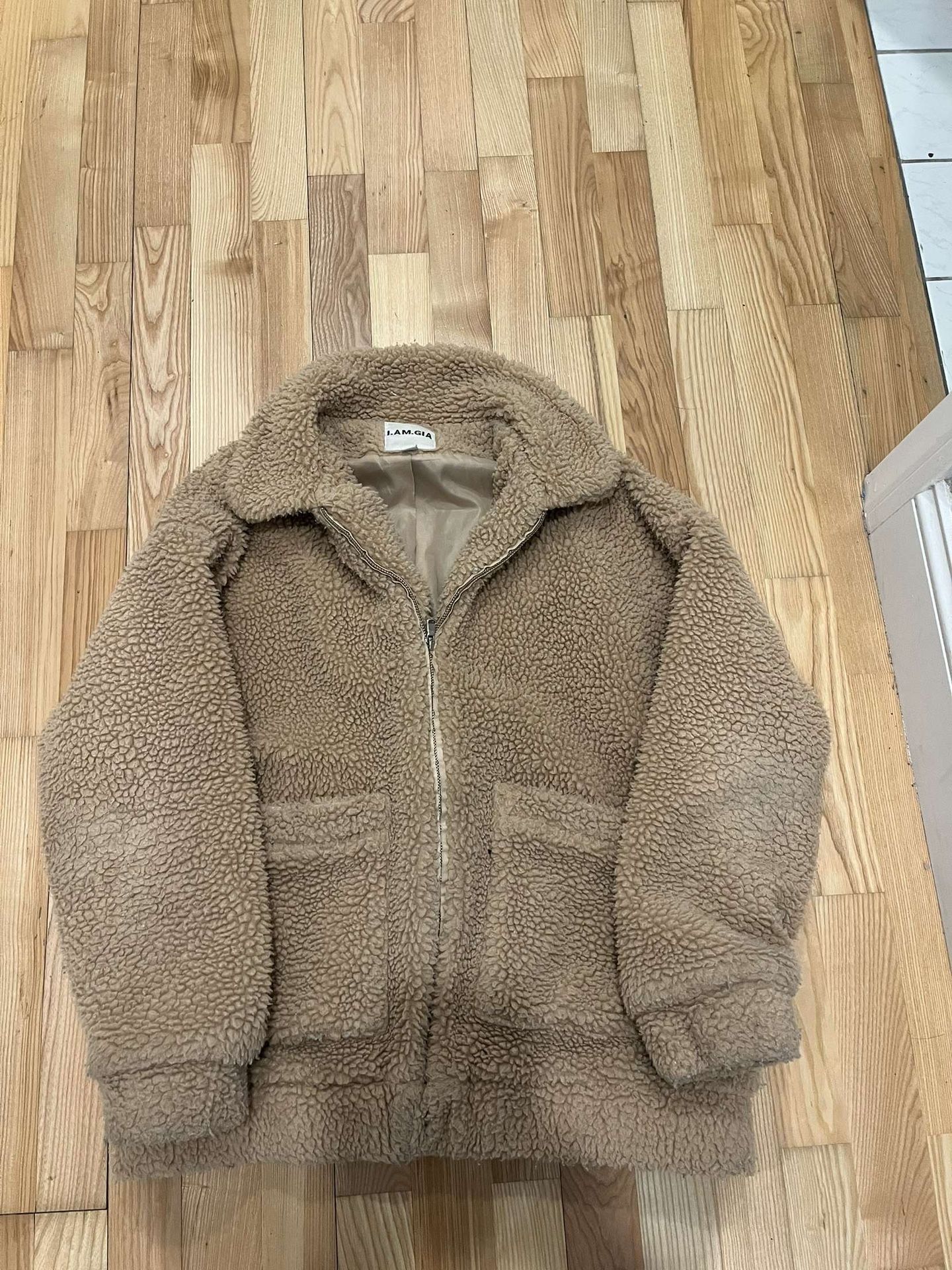 Brown https://offerup.com/redirect/?o=SS5BTQ==.GIA Sherpa jacket #authentic #jacket