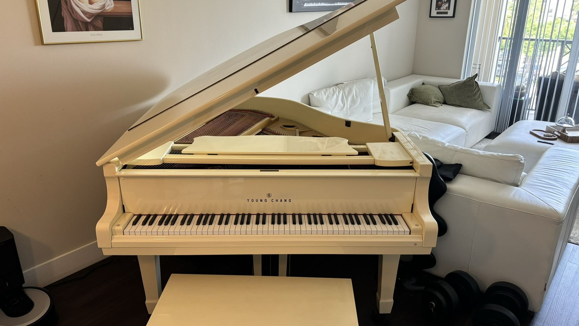 Young Chang G-157 5'2'' Baby Grand Piano White/Ivory