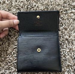 Louis Vuitton Black Epi Trifold Wallet SP1919 for Sale in Bakersfield, CA -  OfferUp
