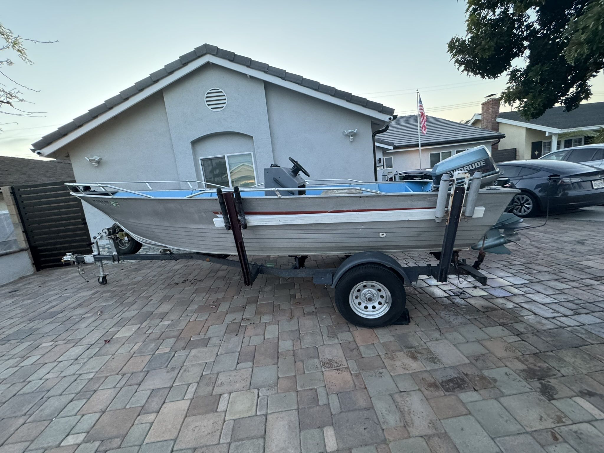 Gregor SeaHawk 17’ Aluminum Boat