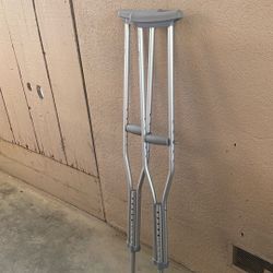 Free Crutches 