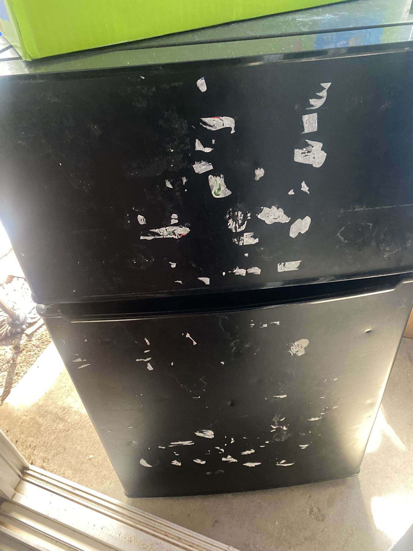 Sunbeam Mini Fridge With Freezer