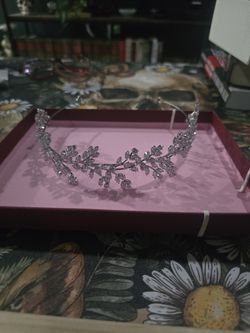 2 Tiaras 