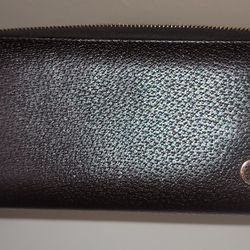Brown Large Gucci zippy wallet, with dustbag and box