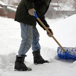 Snow shovel removal we come to you, Brooklyn Bensonhurst, Borough Park Dicke Heights