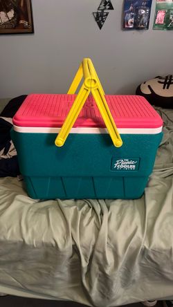 Igloo Cooler Retro