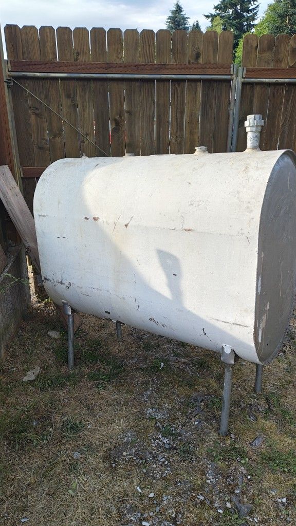 Oil Tank