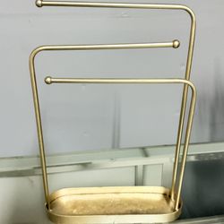 Jewelry Display 14”