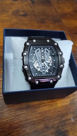 Luxury Style Black Silicone Strap Watch 