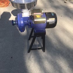 Grain Grinder 
