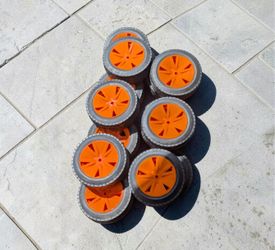 Lot of 13 wheels 7" as pictured
