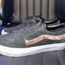 Men’s Vans Black/Animal Fur Size 10 