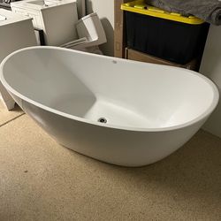Free Standing White Acrylic Jetta Designer Bathtub
