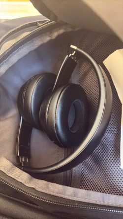 Beats solo 4