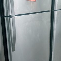 KENMORE REFRIGERATOR 2DOORS STAINLESS STEEL WORK PERFECT DELIVERY AVAILABLE