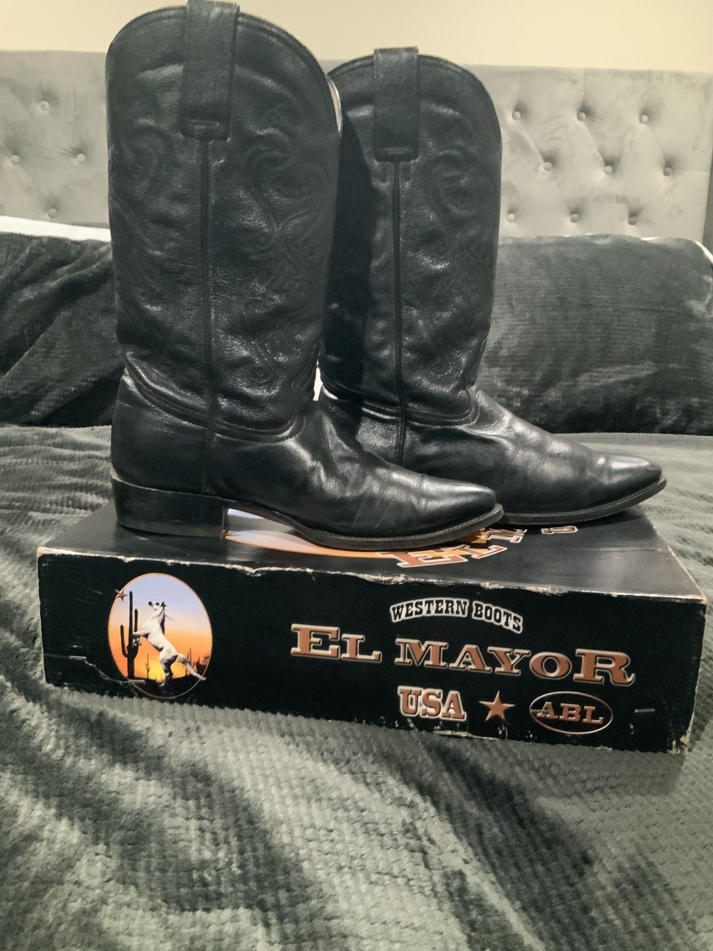 Black Cowboy Boots For men