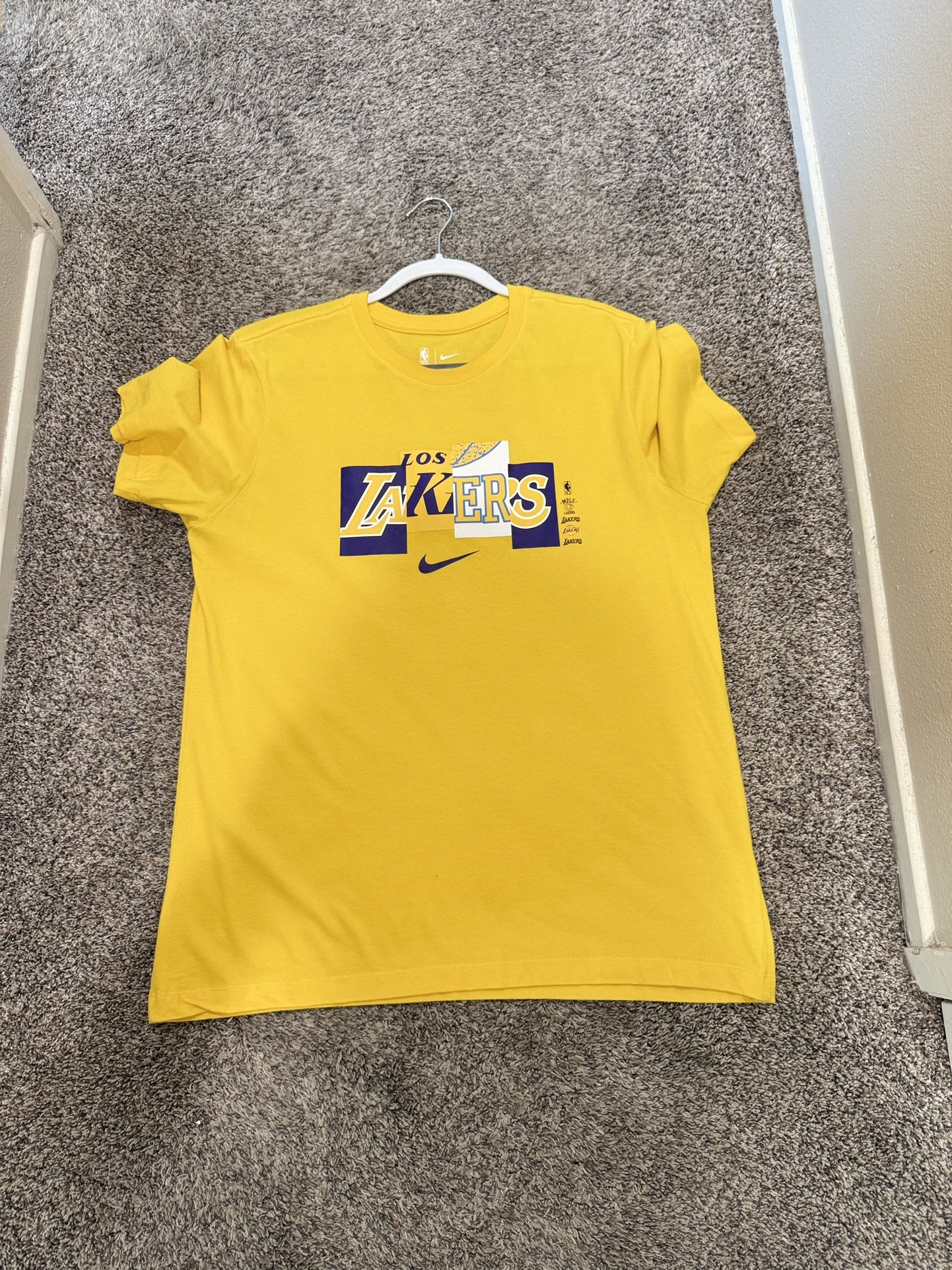 Nike Men Large Shirt