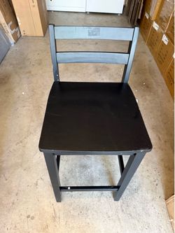 Black Counter Height Bar Stool – Solid Wood – Great Condition