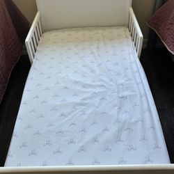 Delta Toddler Bed 