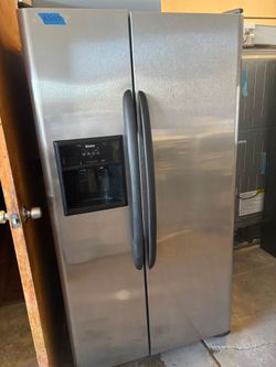 36" Kenmore refrigerator