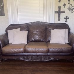 100% Leather Couches 