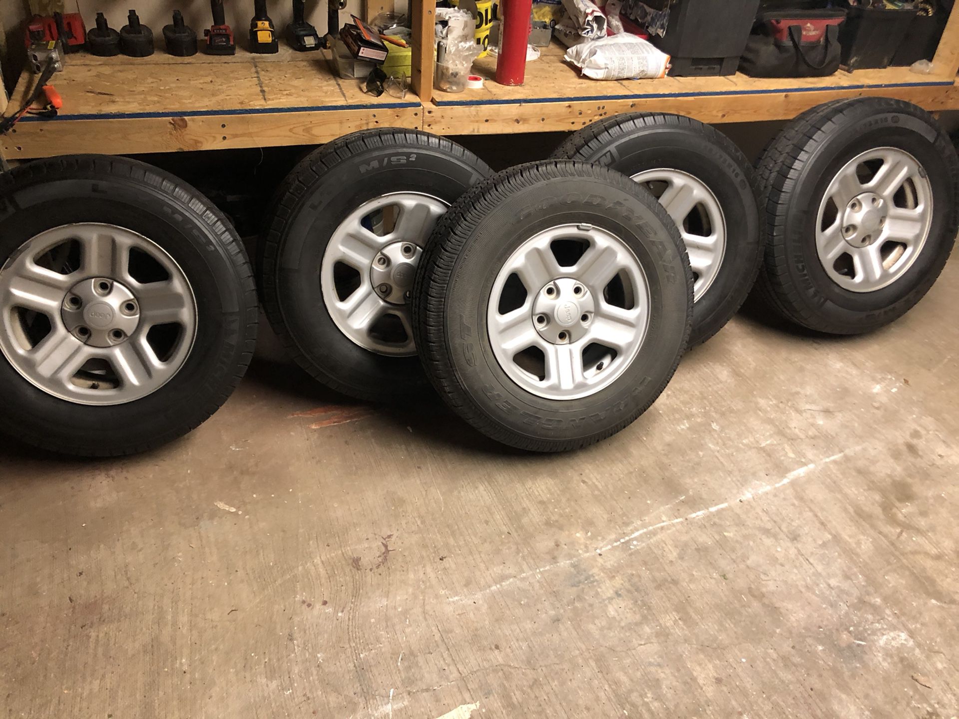 JEEP Michelin wheels LT225/75R16