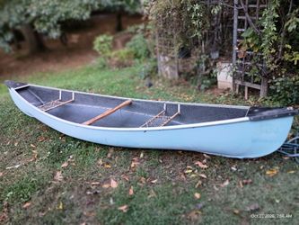 12' Fiberglass Canoe