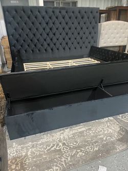 BRAND NEW STORAGE BED ON SALE