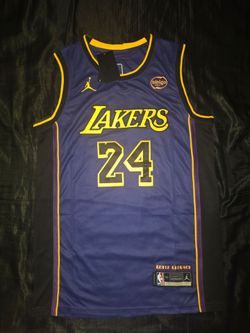 Nike Los Angeles Lakers Kobe Bryant #24 Statement Edition Jersey, Size XL/52