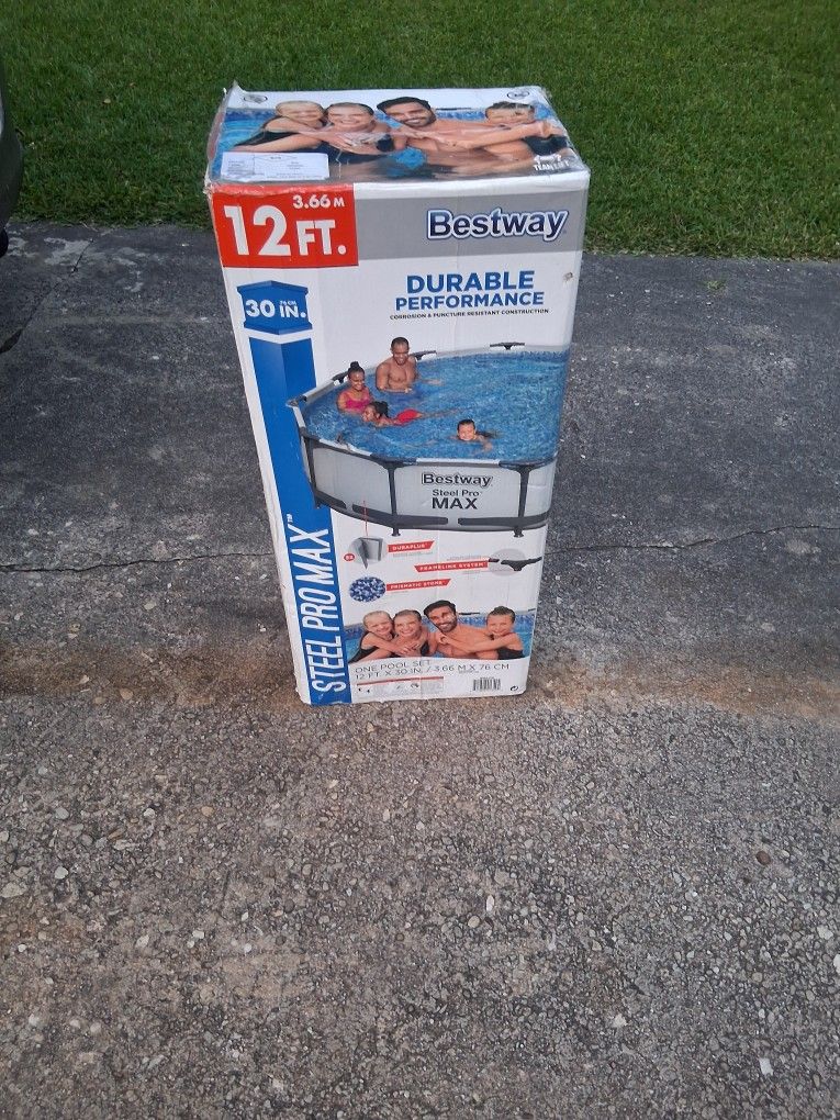 Brand NEW POOL