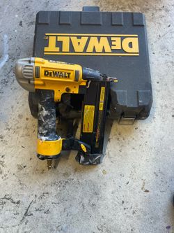 Dewalt 18-Gauge Pneumatic Brad Nailer