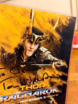 Signed Picture Loki signed byTom Hiddleston