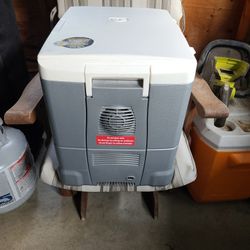 Igloo Electric Cooler 12volt