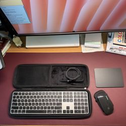 Apple Magic Keyboard + Magic Mouse + Magic Trackpad + Cases — Black