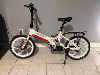 FOLDABLEE-bike /Assisted Pedal KommonBike with Charger READ DESCRIPTION!!!