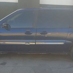 2003 Windstar 